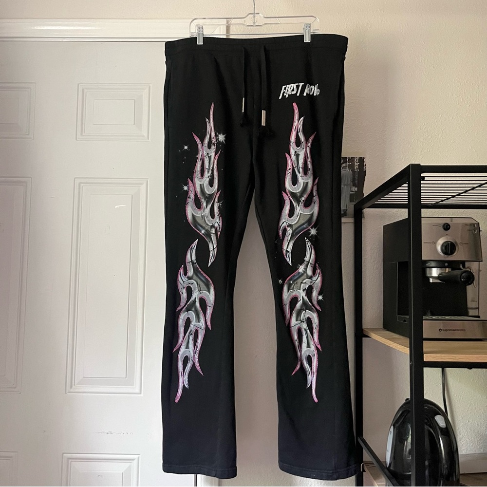 NWT FIRST ROW black cotton knit flame graphic flare bootcut sweat pants‎
